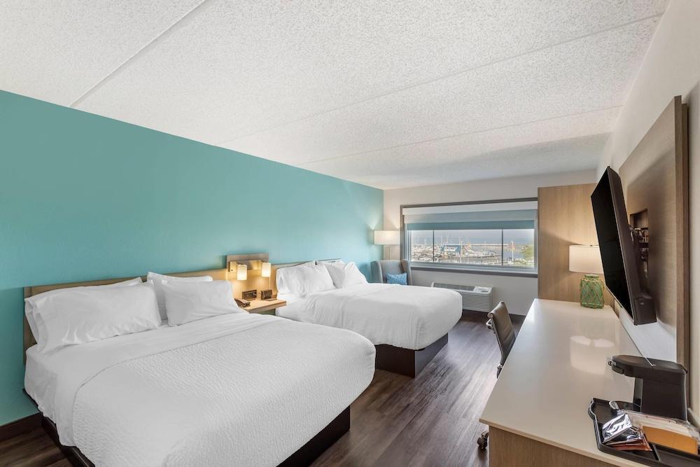 The Harborview on Lake Michigan, Ascend Hotel Collection photo 11