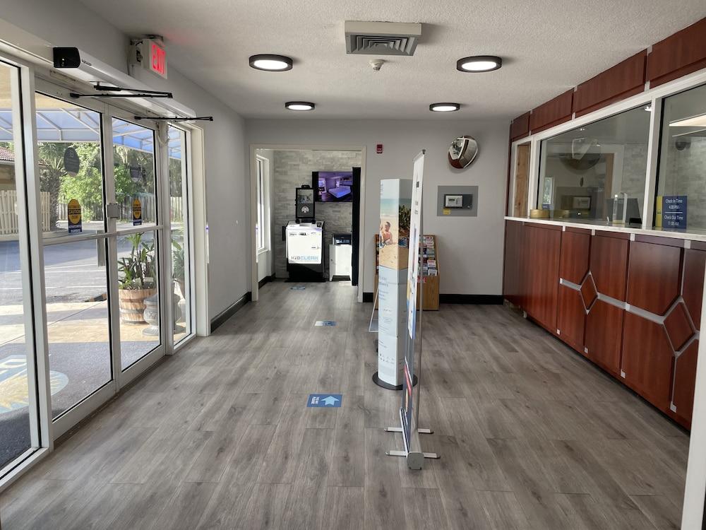 Days Inn by Wyndham Port Charlotte/Punta Gorda photo 46