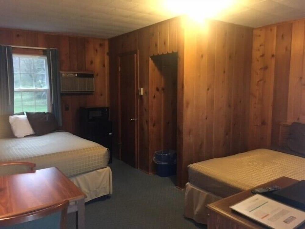 Day's End Motel photo 17