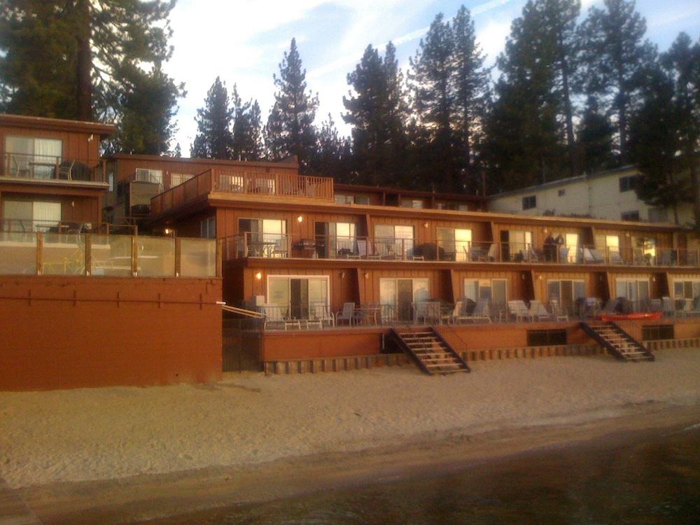 Beachcomber Inn photo 1