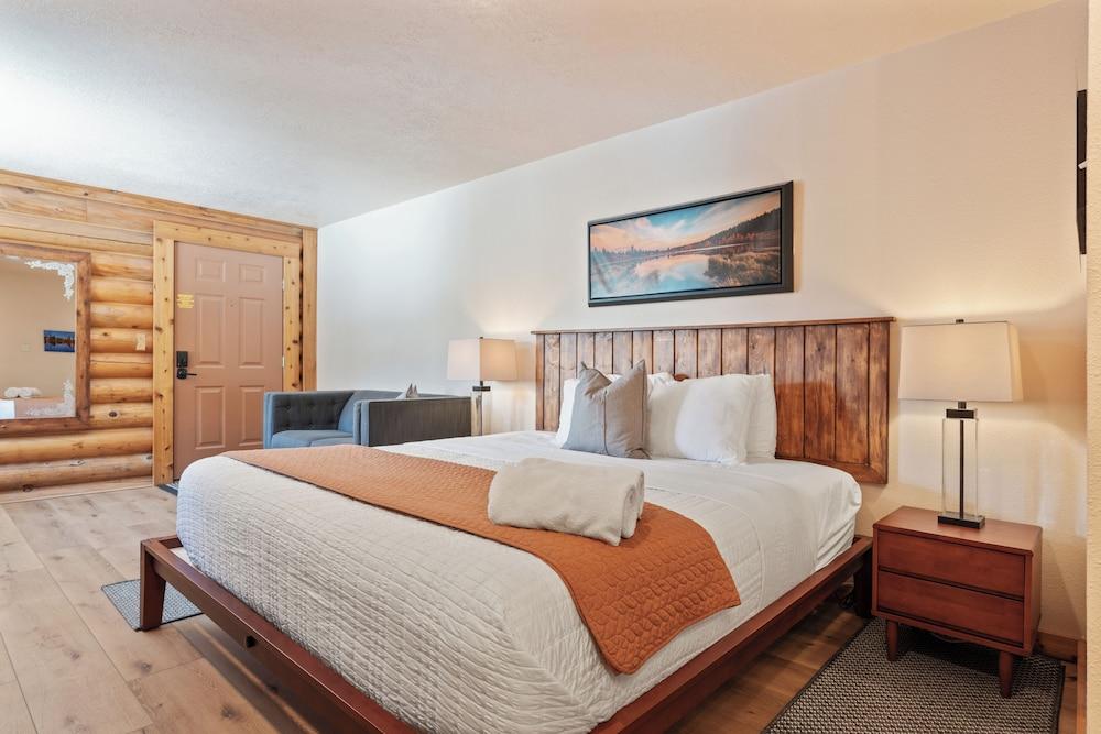 Duck Creek Village Inn photo 87