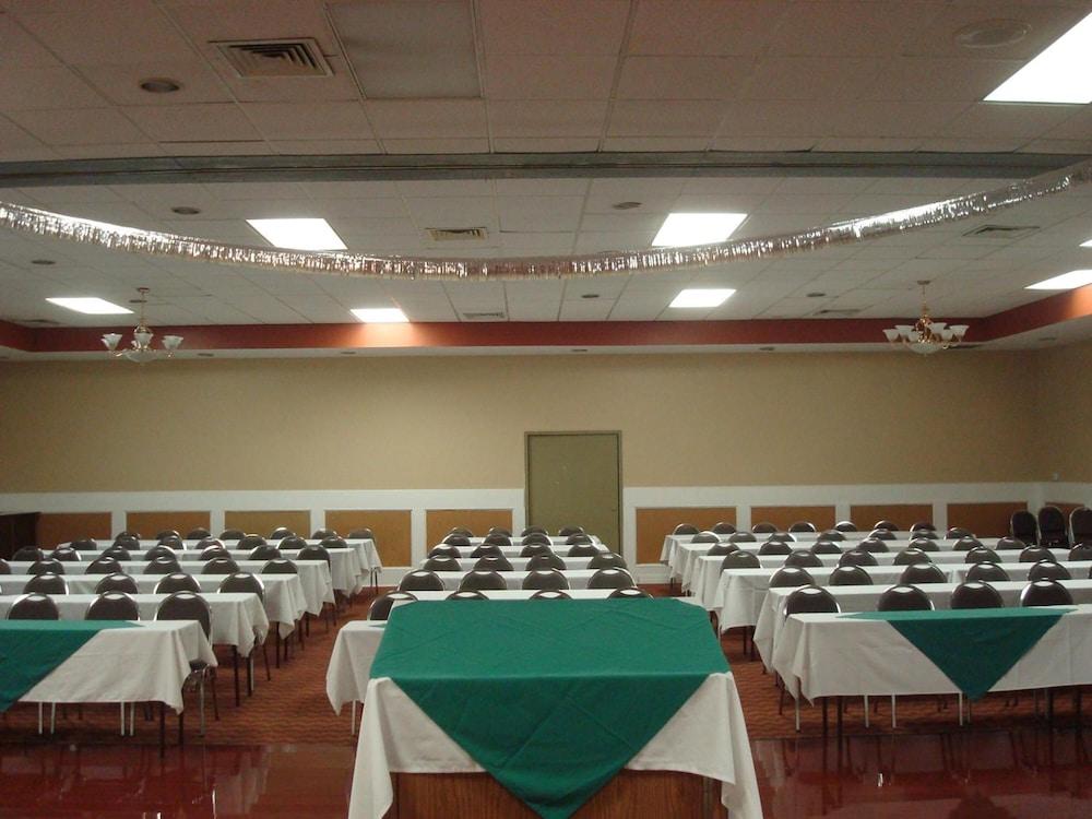 Romana Hotel photo 25