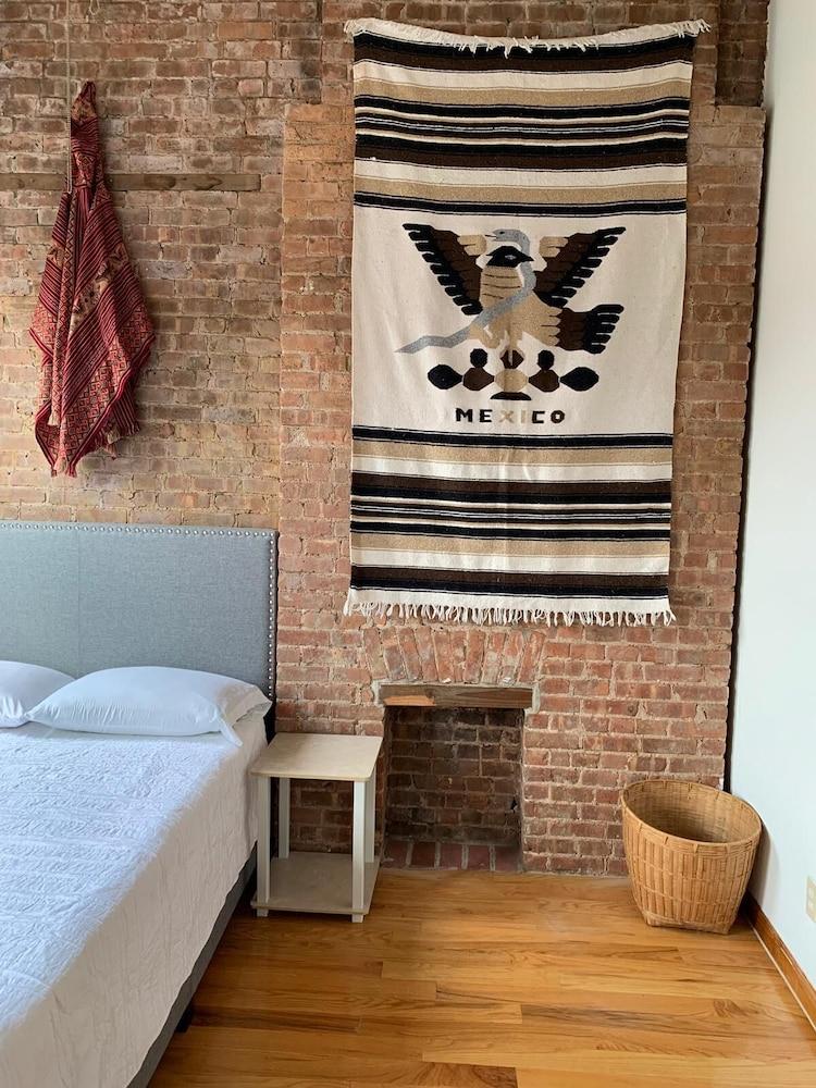 Manhattan Private Bedroom Hostel photo 7