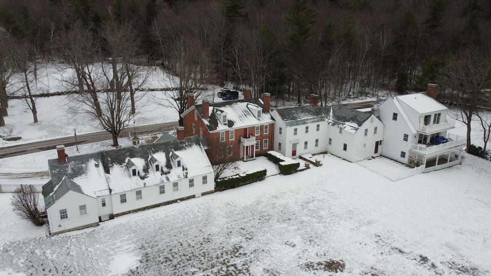 Blue Bear Inn photo 3