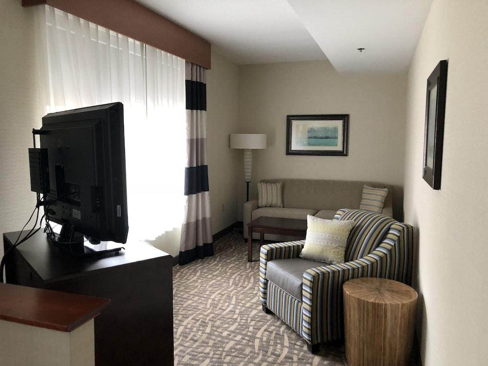 Wyndham Garden Buffalo Downtown photo 32