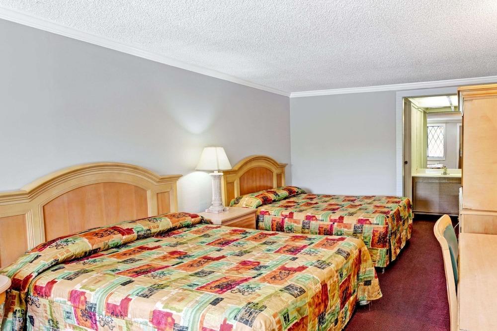 Knights Inn Austell photo 3