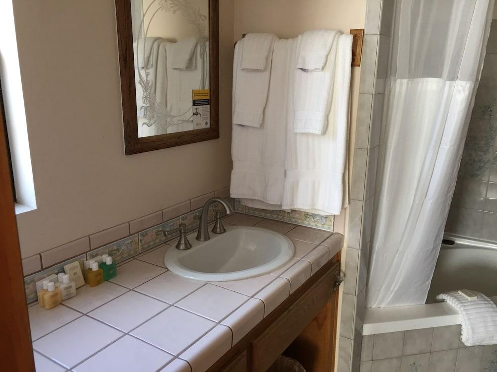 Seacrest Inn photo 30