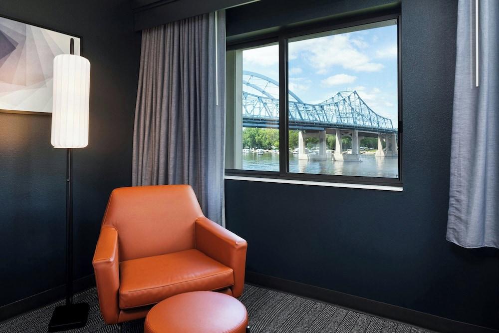 Courtyard by Marriott La Crosse photo 37
