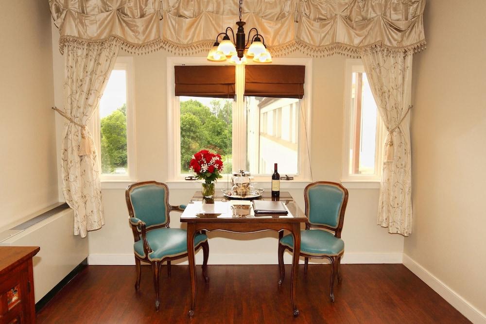 La Tourelle Inn & Spa photo 35