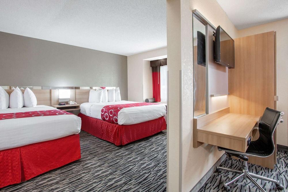 Microtel Inn & Suites by Wyndham Charleston WV photo 18
