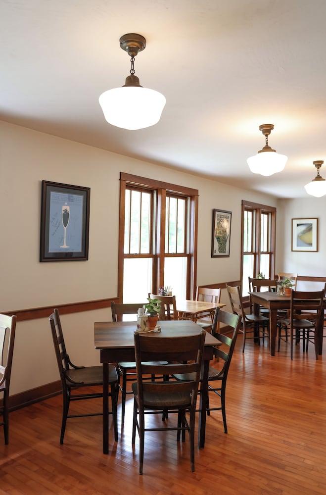 The Liberty Lodge at Sister Bay photo 70