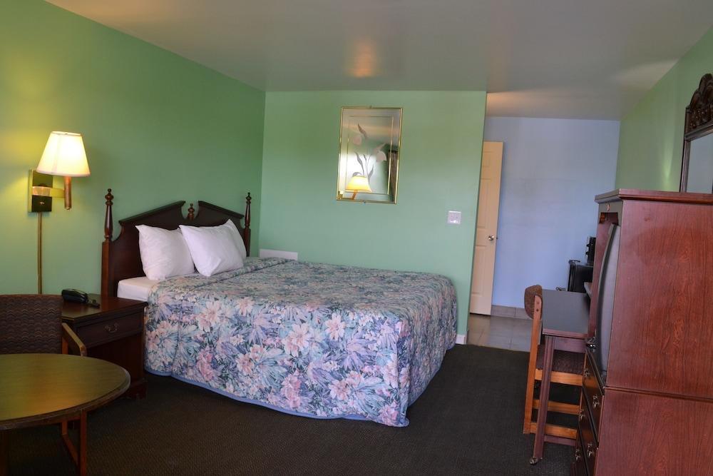 Budget Inn photo 22