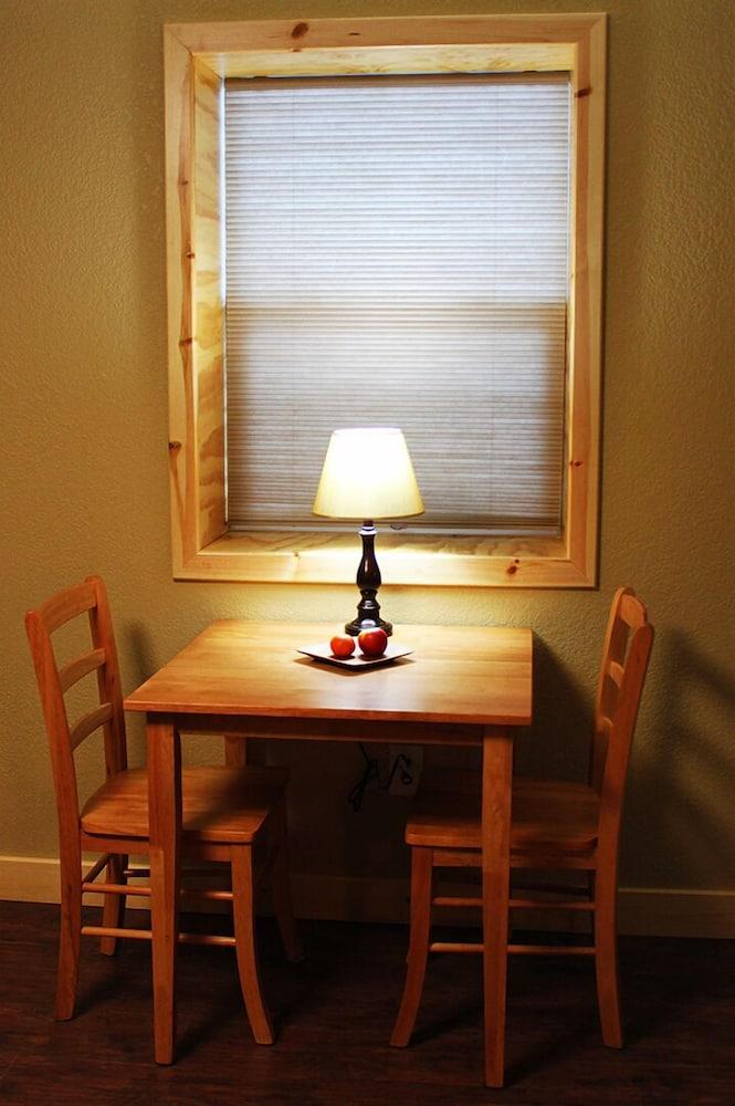 Tahquamenon Suites Lodging photo 14