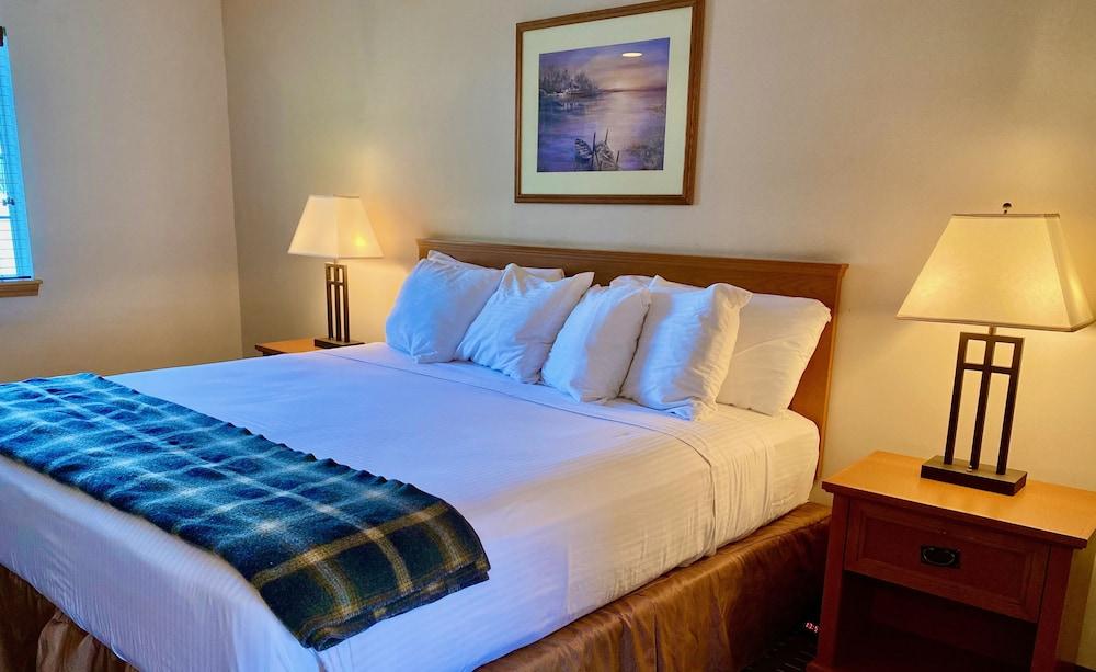 Cousins Country Inn photo 24