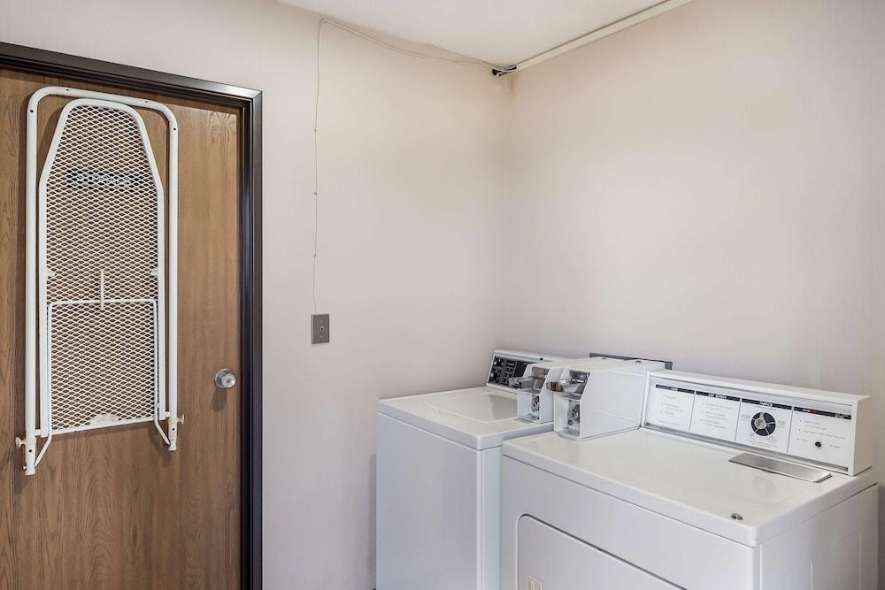 Americas Best Value Inn Wenona photo 27
