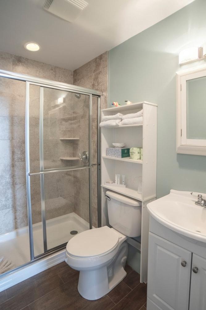 Montauk Oceanside Suites photo 65