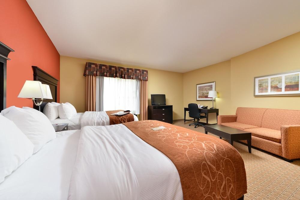 Comfort Suites Salina South photo 17