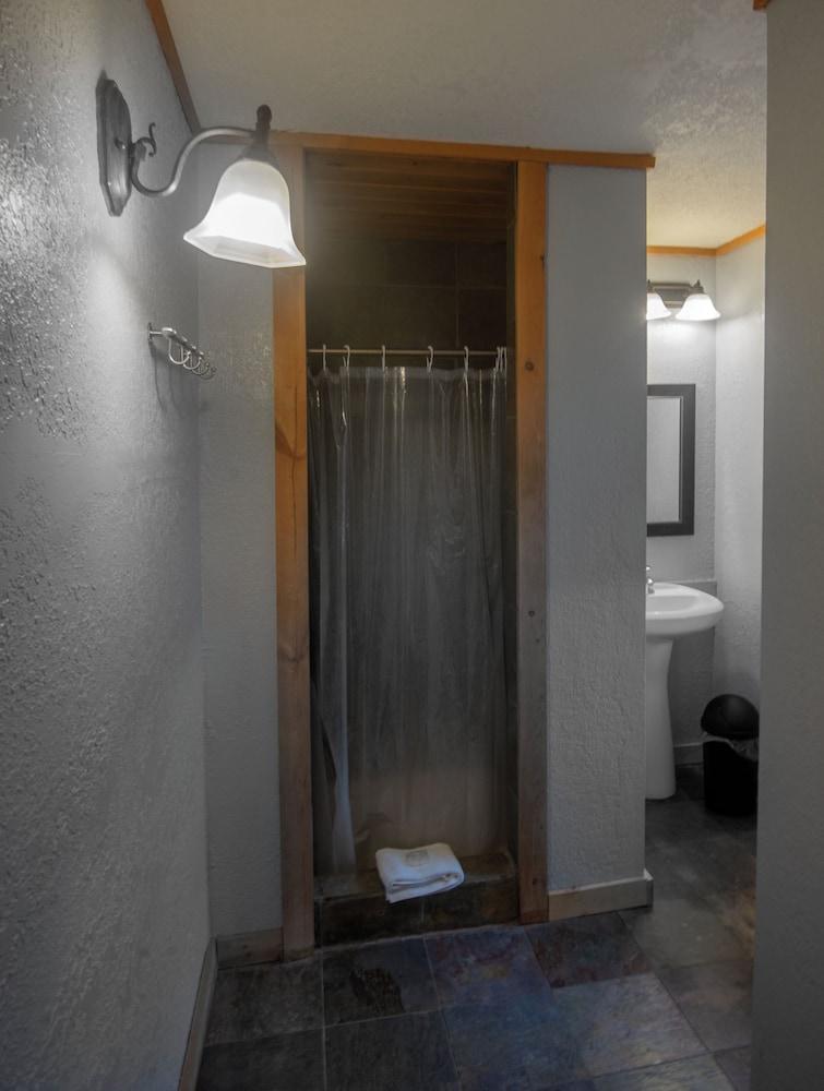 Rustic Inn photo 24