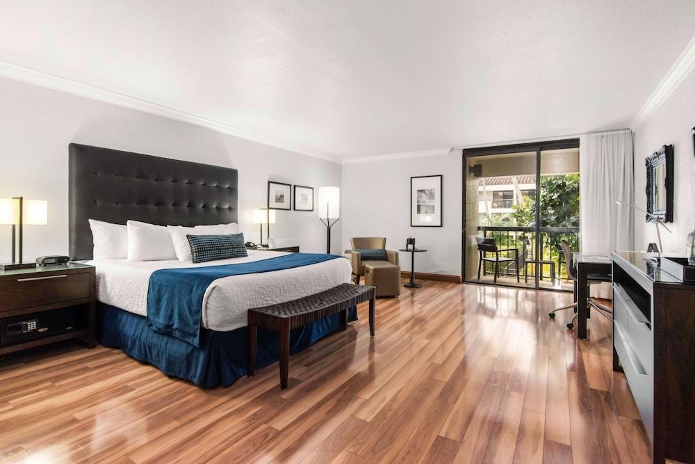 Miami Lakes Hotel photo 34