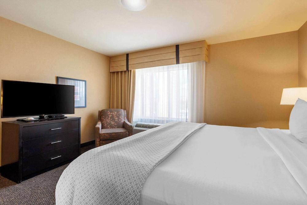 SpringHill Suites by Marriott Fort Collins photo 18