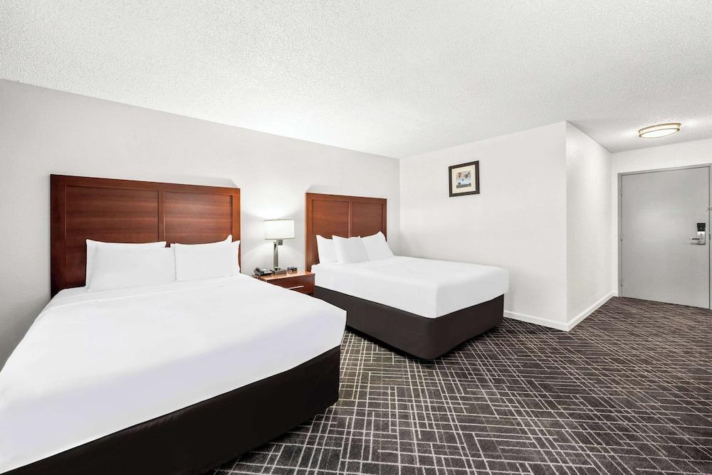 Comfort Inn Yreka I-5 photo 27