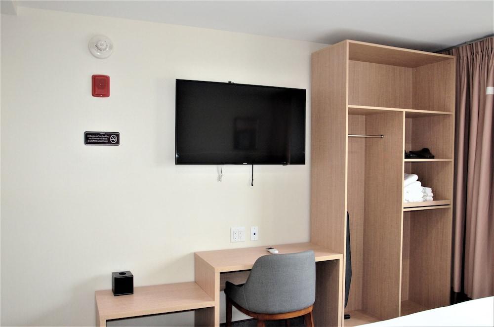 Lic Plaza Hotel photo 10