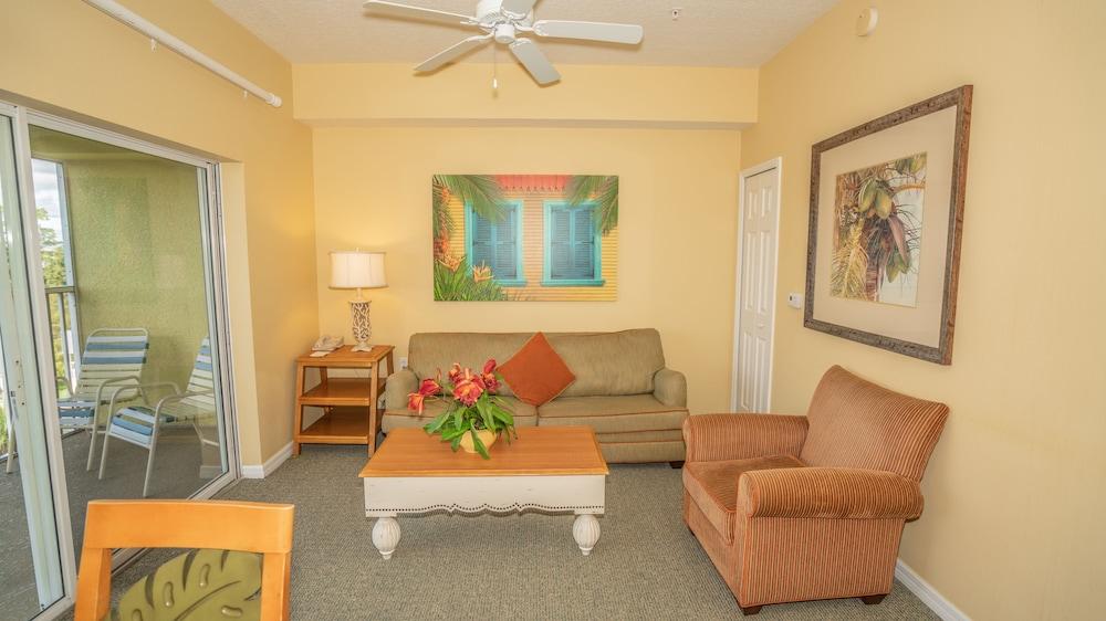 Barefoot Suites photo 59