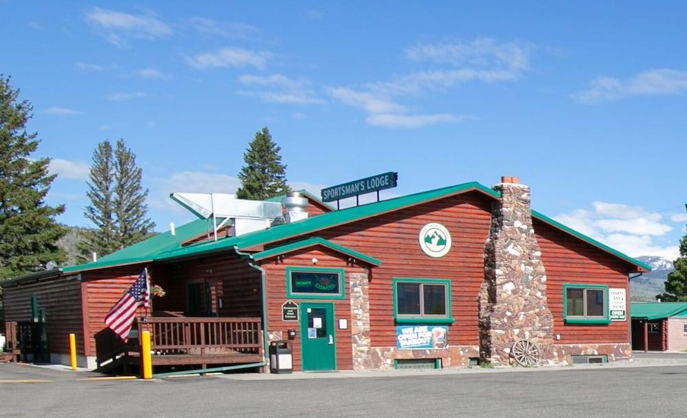 Sportsmans Lodge photo 1
