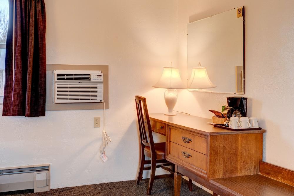 Gale River Motel photo 8