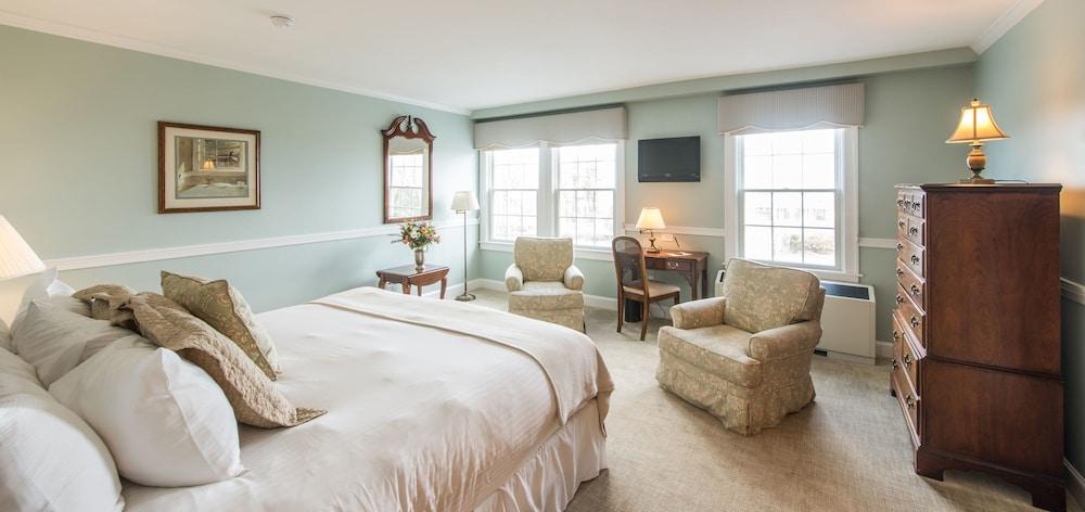 Black Point Inn photo 8