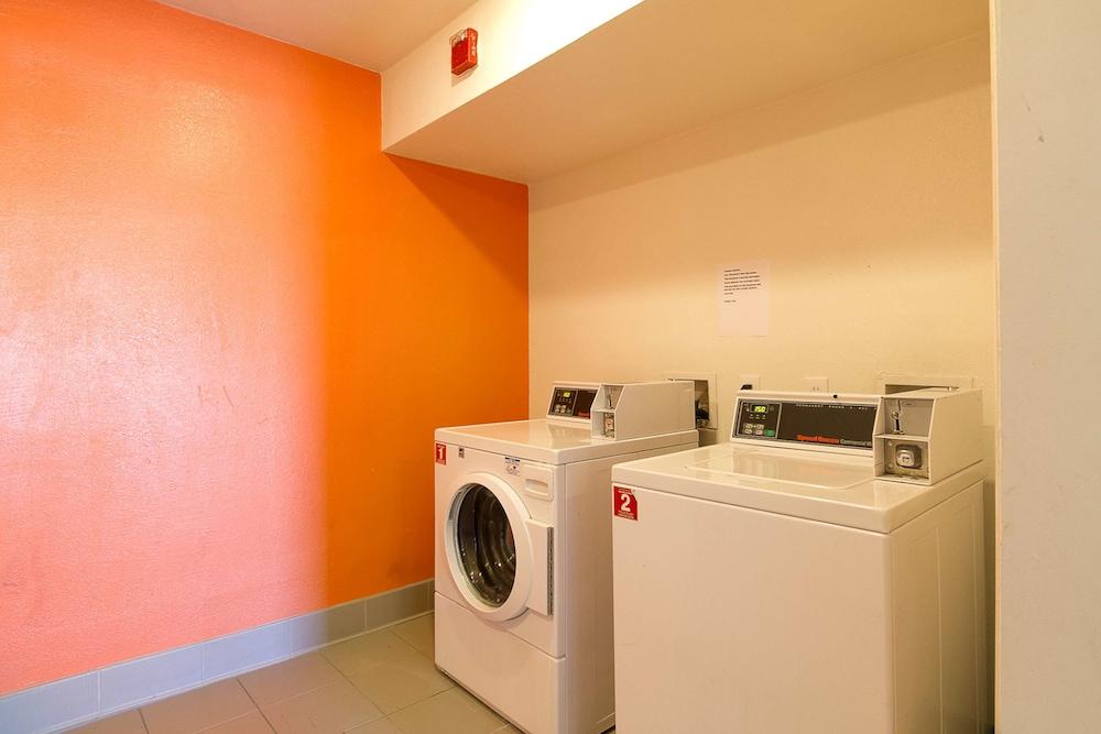Motel 6 Capitol Heights, MD - Washington photo 17