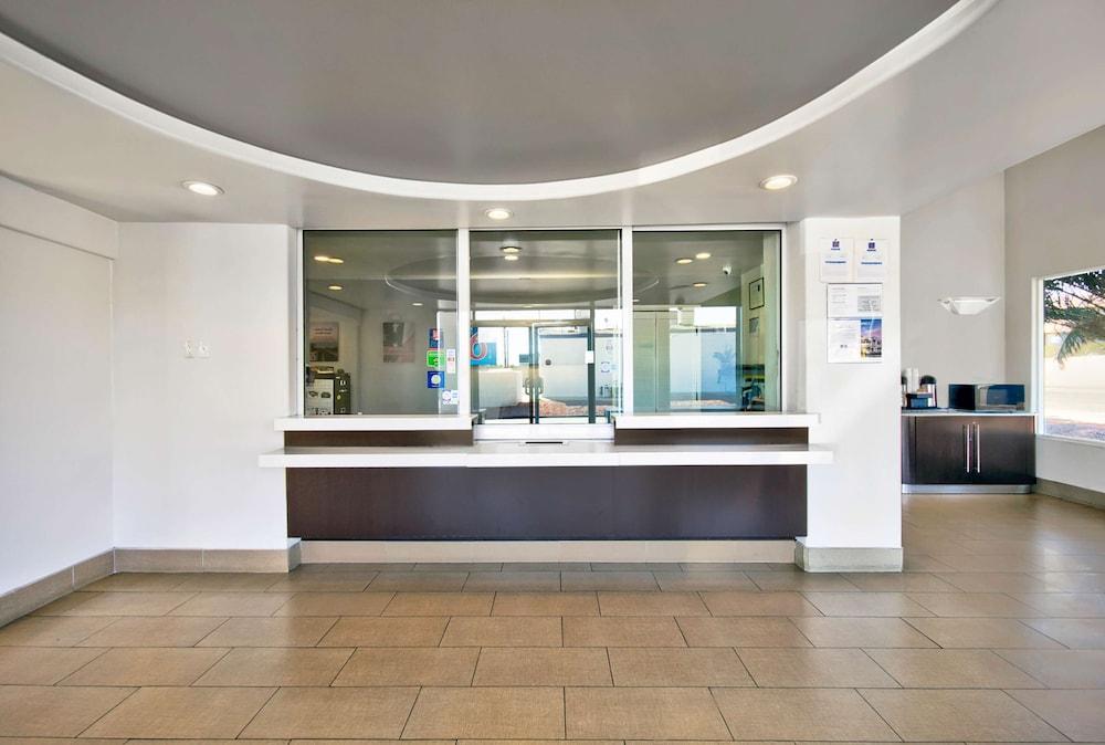Motel 6 Victorville - Desert Express photo 2