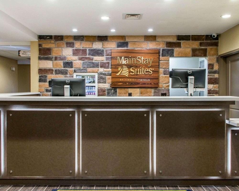 MainStay Suites Cotulla photo 2