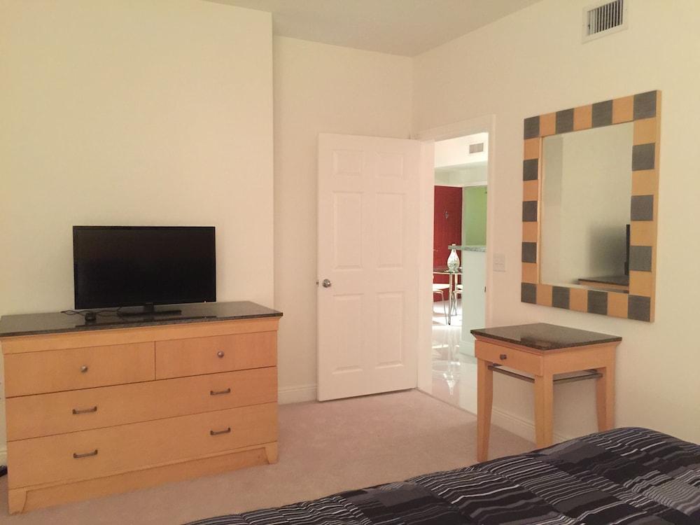 LYX Suites at Merrick Park in Coral Gables photo 7