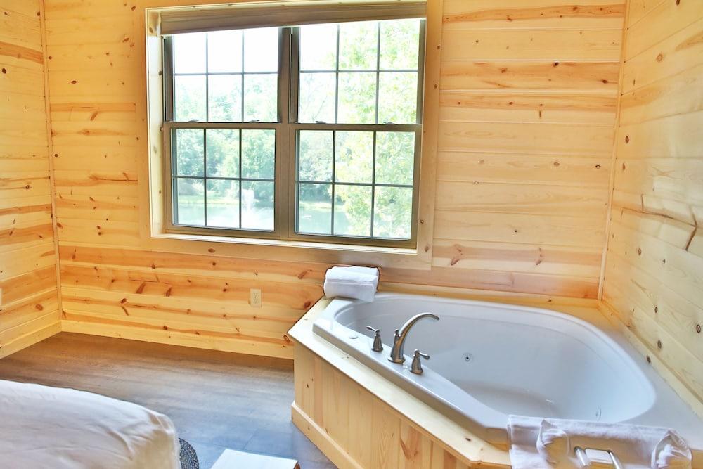 Cricket Hill Lodge & Cabins photo 45