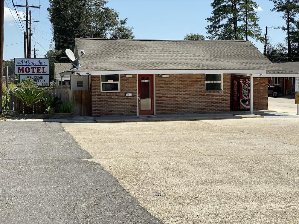 The Village Inn — hotel in Denham Springs