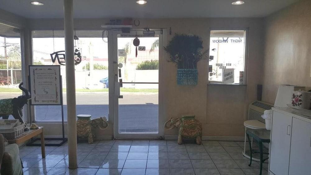 Budget Inn and Suites El Centro photo 20