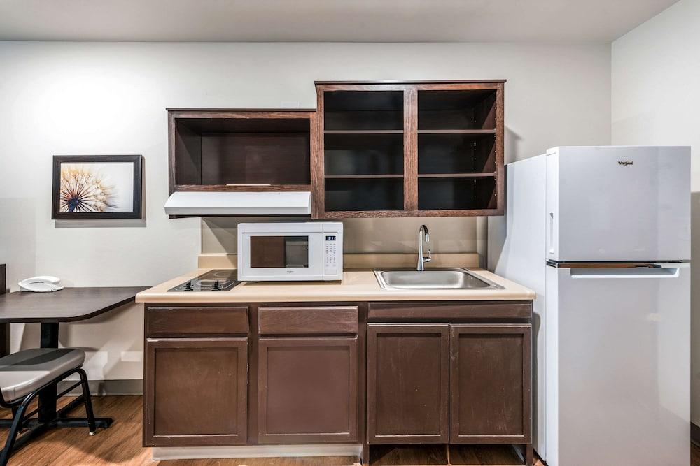 WoodSpring Suites Columbus West - Hilliard photo 20