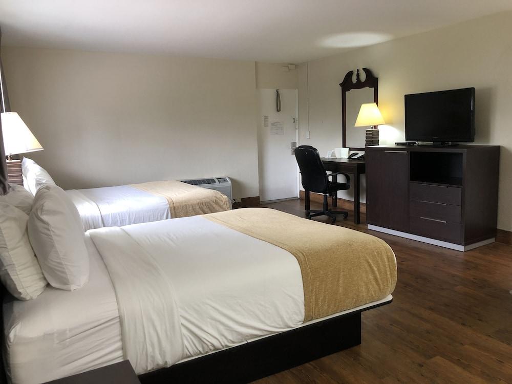 Ocean Reef Hotel photo 17