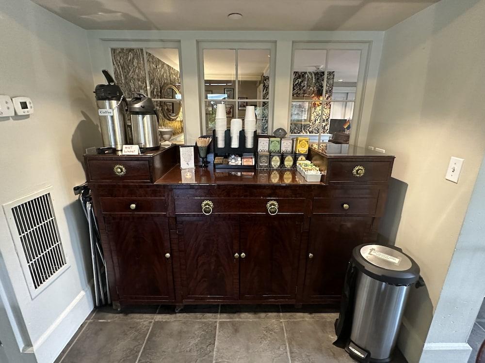 Buttermilk Falls Inn photo 16