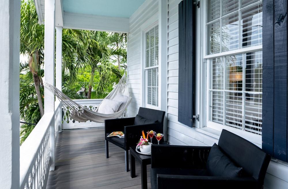 Alexanders Guesthouse - Adult Exclusive, LGBTQ Friendly photo 74
