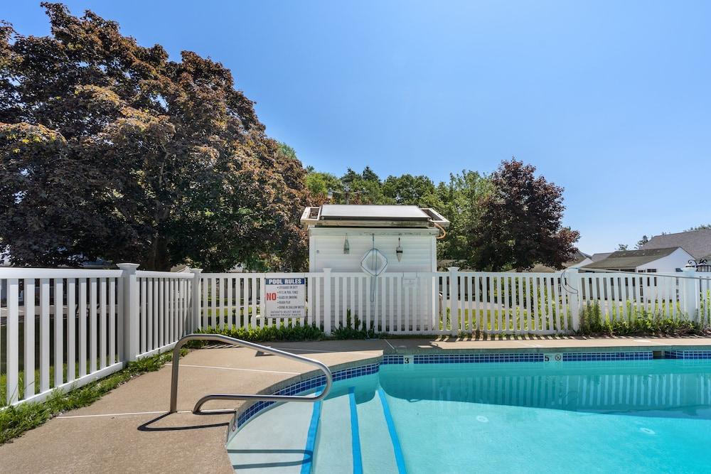The Beaches Guest Rooms and Cottages photo 49