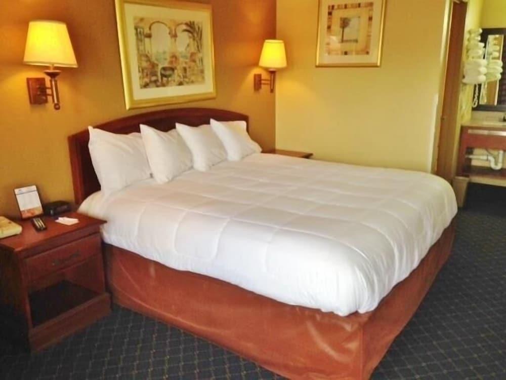 Americas Best Value Inn Monroeville photo 5