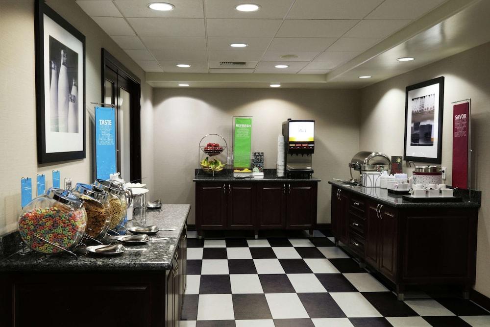 Hampton Inn & Suites Temecula photo 15