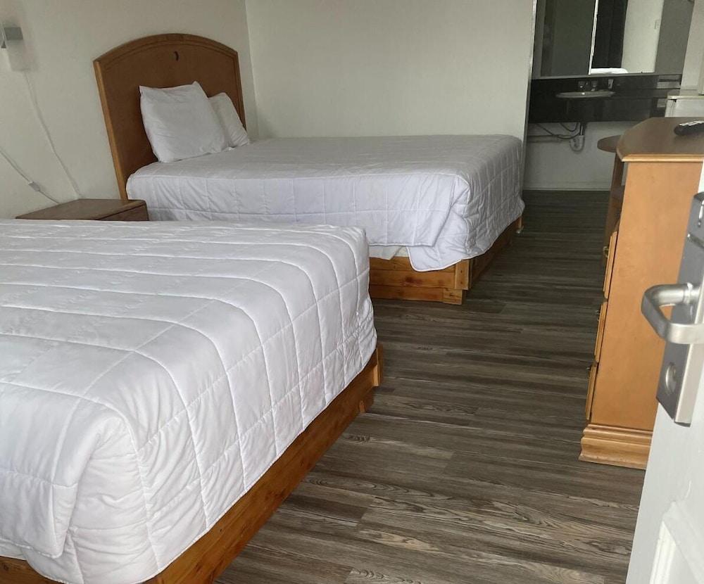 Nights Inn - Richfield photo 7