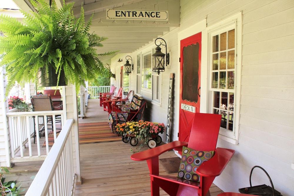 Lake Placid Stagecoach Inn photo 54