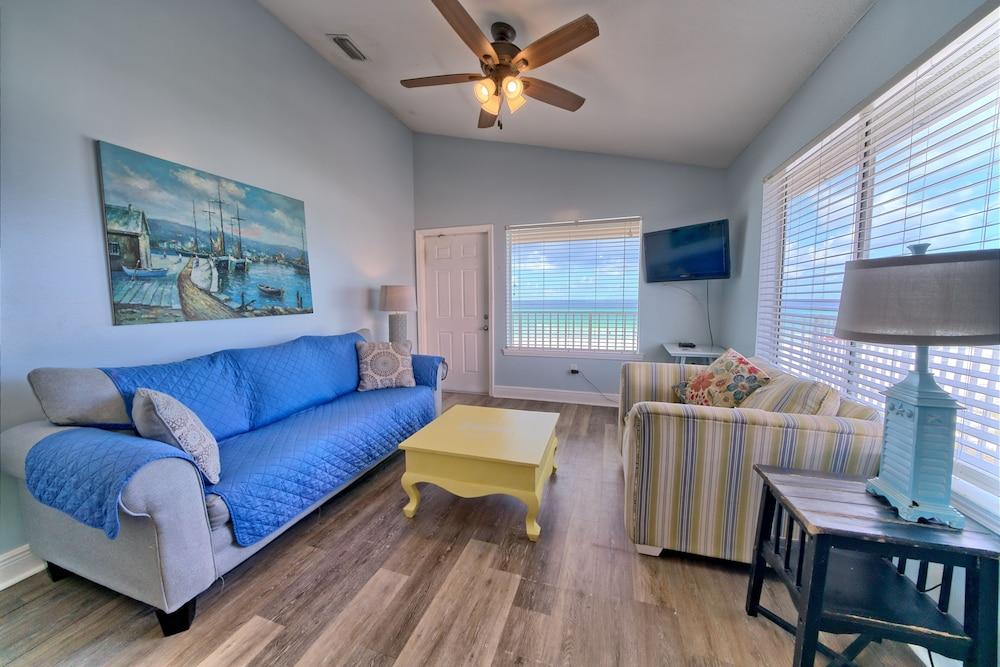 Pineapple Villas on Laguna Beach photo 31