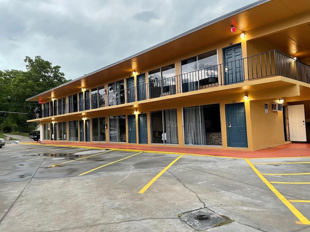 Royal Inn photo 12