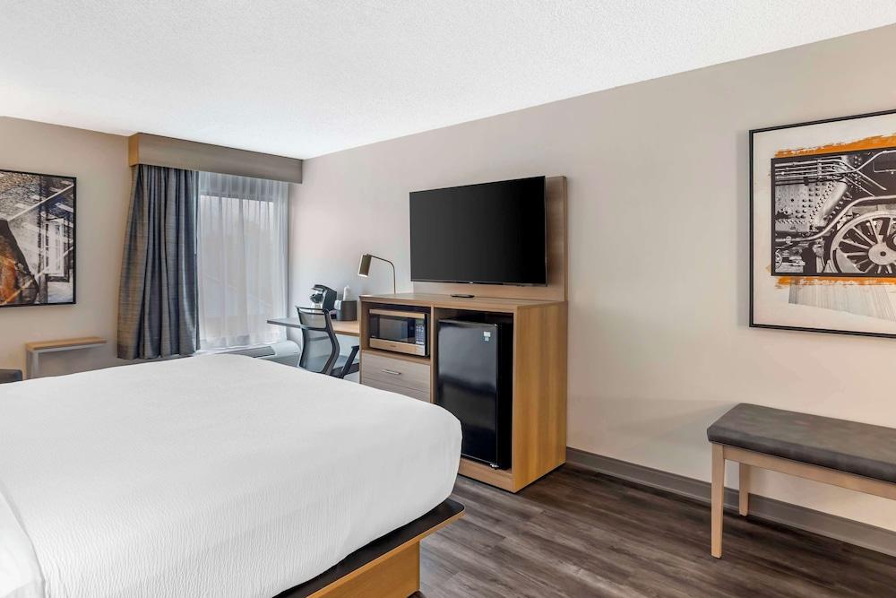 Best Western Plus Heritage Rail Inn & Suites photo 17