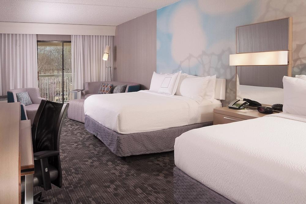 Courtyard Greenville-Spartanburg by Marriott photo 11